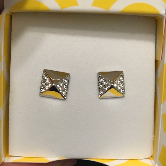 Origami Owl Jewelry - Origami Owl Swavorski Silver Studs! Brand New! Origami Owl Jewelry - Origami Owl Swavorski Silver Studs! Brand New!